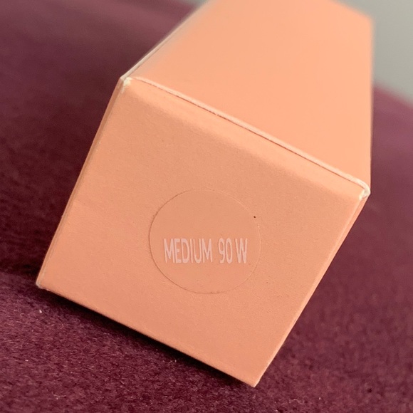 Colourpop Pretty Fresh Hyaluronic Concealer - Picture 5 of 5